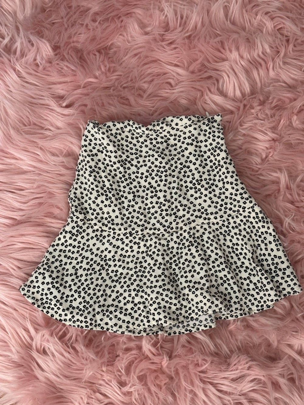Zara Girls Side Zip Cream and Black Floral Skort Size 8 EUC